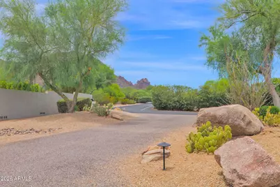 6433 E Badgett Lane, Paradise Valley, AZ 85253 - Photo 71