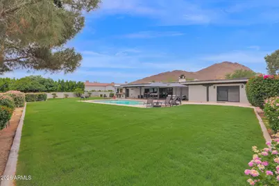 6433 E Badgett Lane, Paradise Valley, AZ 85253 - Photo 55