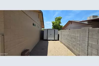 18209 N 7th Drive, Phoenix, AZ 85023 - Photo 11