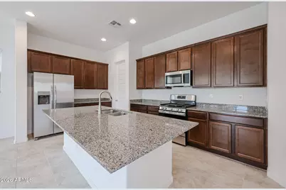 7616 W Bronco Trail, Peoria, AZ 85383 - Photo 3