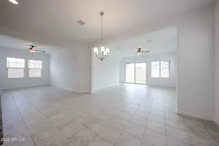 7616 W Bronco Trail, Peoria, AZ 85383 - Photo 7