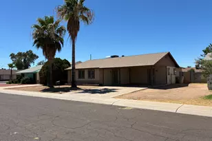5915 W Tierra Buena Ln, Glendale, AZ 85306 - Photo 3