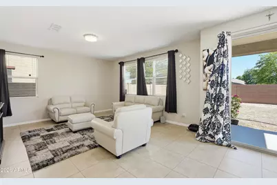 119 E Chelsea Lane, Gilbert, AZ 85295 - Photo 15