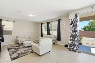 119 E Chelsea Ln, Gilbert, AZ 85295 - Photo 15
