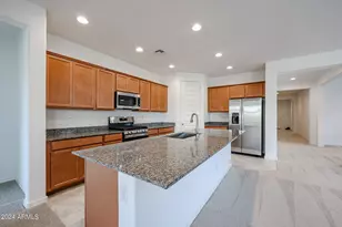 8752 W Medlock Dr, Glendale, AZ 85305 - Photo 3
