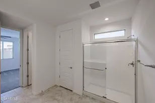 8752 W Medlock Dr, Glendale, AZ 85305 - Photo 27