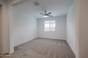 8752 W Medlock Dr, Glendale, AZ 85305 - Photo 31