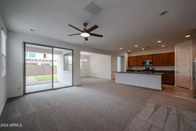 8752 W Medlock Drive, Glendale, AZ 85305 - Photo 9