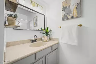 5865 E Thomas Rd, Scottsdale, AZ 85251 - Photo 19