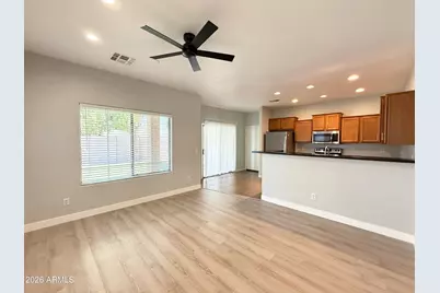3998 W Roundabout Circle, Chandler, AZ 85226 - Photo 9