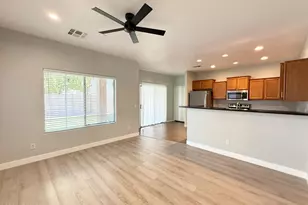 3998 W Roundabout Cir, Chandler, AZ 85226 - Photo 9