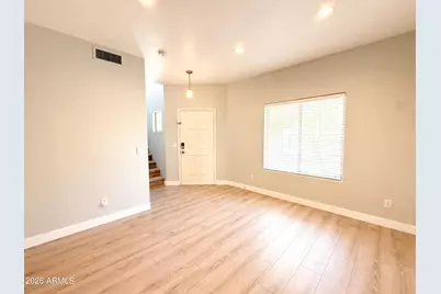 3998 W Roundabout Circle, Chandler, AZ 85226 - Photo 5