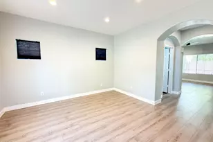 3998 W Roundabout Cir, Chandler, AZ 85226 - Photo 3