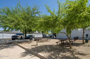 1412 N 35th St, Phoenix, AZ 85008 - Photo 9