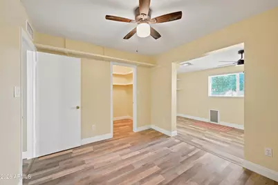 5518 W Whitten Street, Chandler, AZ 85226 - Photo 15