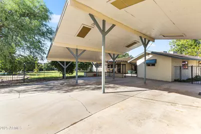 2047 W Cambridge Avenue, Phoenix, AZ 85009 - Photo 41