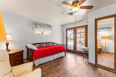 2047 W Cambridge Avenue, Phoenix, AZ 85009 - Photo 17