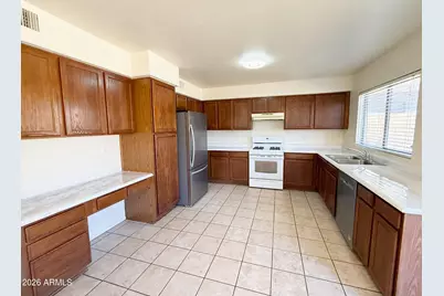 11184 W Palm Lane, Avondale, AZ 85392 - Photo 5