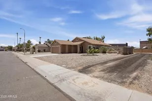 2910 N Villas Ln, Chandler, AZ 85224 - Photo 3