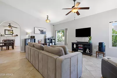 2910 N Villas Lane, Chandler, AZ 85224 - Photo 9