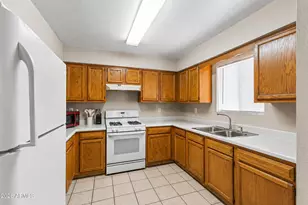 538 W Melrose Dr, Casa Grande, AZ 85122 - Photo 3