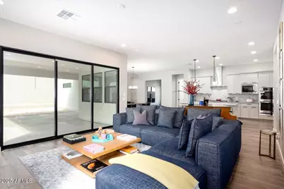 917 E Buist Avenue, Phoenix, AZ 85042 - Photo 13