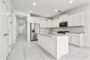 23132 N 126th Ln, Peoria, AZ 85373 - Photo 7