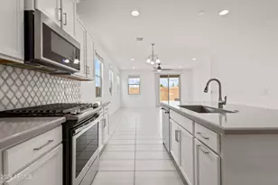 23132 N 126th Ln, Peoria, AZ 85373 - Photo 9