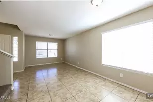 12937 W Holly St, Avondale, AZ 85392 - Photo 5