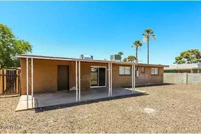 3132 W Surrey Avenue, Phoenix, AZ 85029 - Photo 9