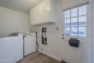 1904 E Manhatton Dr, Tempe, AZ 85282 - Photo 43