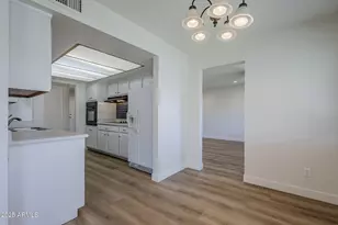 1904 E Manhatton Dr, Tempe, AZ 85282 - Photo 17