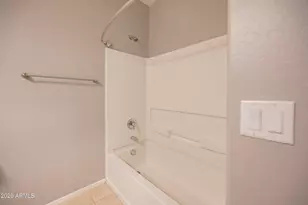 952 S Olympic Dr, Gilbert, AZ 85296 - Photo 11