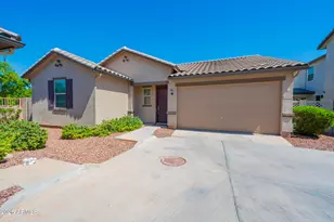 952 S Olympic Dr, Gilbert, AZ 85296 - Photo 1