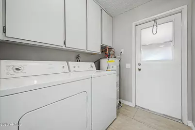 10454 W Palmeras Drive, Sun City, AZ 85373 - Photo 11