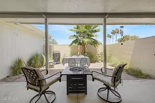 10454 W Palmeras Dr, Sun City, AZ 85373 - Photo 25