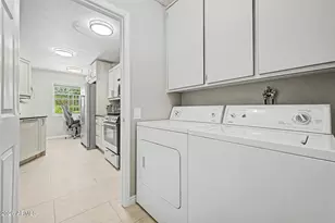 10454 W Palmeras Dr, Sun City, AZ 85373 - Photo 23
