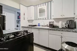 3338 E Taylor St, Phoenix, AZ 85008 - Photo 9