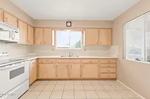 10420 W Corte Del Sol Oeste --, Sun City, AZ 85351 - Photo 15