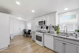11275 N 99th Ave, Peoria, AZ 85345 - Photo 11