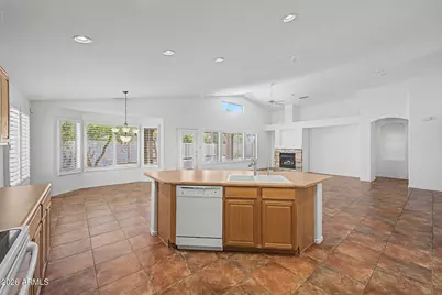 8605 W Apache Street, Tolleson, AZ 85353 - Photo 11