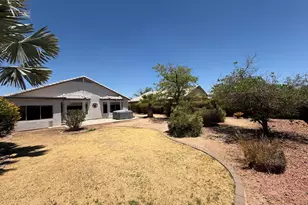 5462 N 77th Dr, Glendale, AZ 85303 - Photo 17