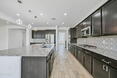 14049 W Desert Hollow Drive, Surprise, AZ 85387 - Photo 9