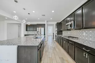 14049 W Desert Hollow Dr, Surprise, AZ 85387 - Photo 9