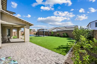 14049 W Desert Hollow Drive, Surprise, AZ 85387 - Photo 39