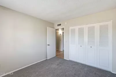 3945 W Barbara Avenue, Phoenix, AZ 85051 - Photo 21