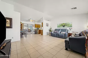 10565 W Buena Vista Dr, Arizona City, AZ 85123 - Photo 7