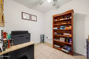 10565 W Buena Vista Dr, Arizona City, AZ 85123 - Photo 11