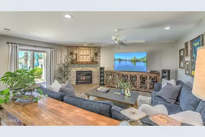 2032 E Mariposa Grande --, Phoenix, AZ 85024 - Photo 13