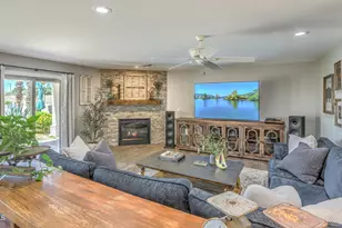 2032 E Mariposa Grande, Phoenix, AZ 85024 - Photo 13
